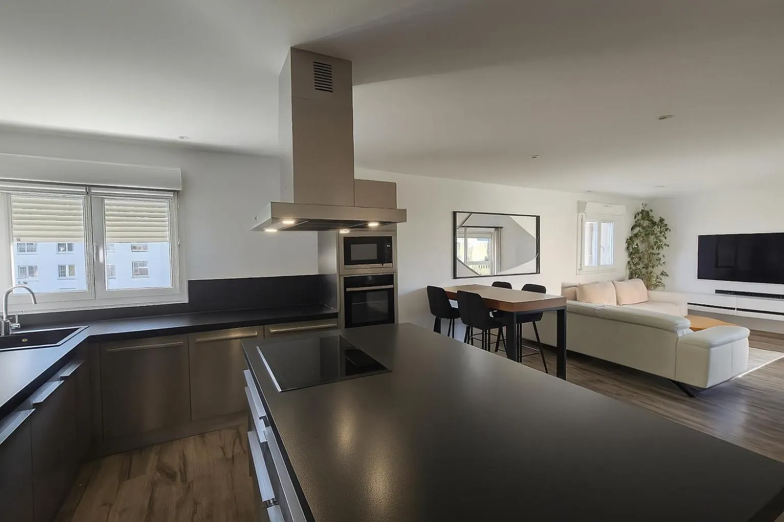 Appartement T4 95M2 Plage Pointe Rouge 10 Min Stade Velodrome Marseilles